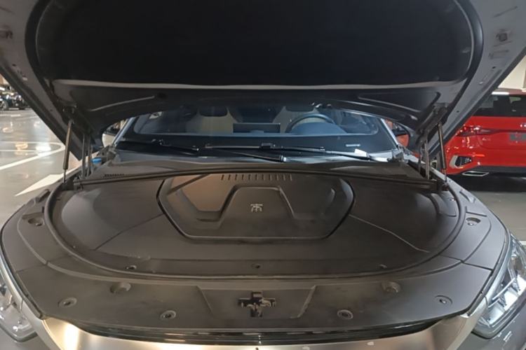 Used BYD Song PLUS New Energy 2021 EV Flagship Model Engine Bay