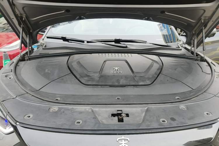 Used BYD Song PLUS New Energy 2021 DM-i 110KM Flagship PLUS 5G Edition Engine Bay