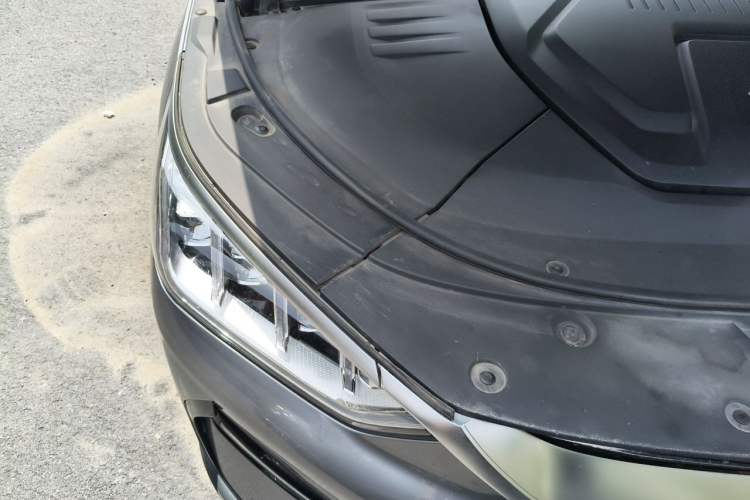 Used BYD Song PLUS New Energy 2021 EV Deluxe Model Engine Bay Right