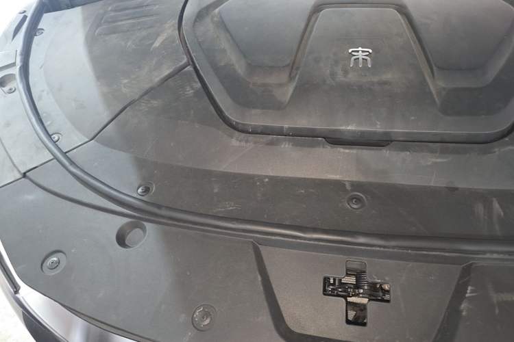 Used BYD Song PLUS New Energy 2021 EV Deluxe Model Engine Bay Right
