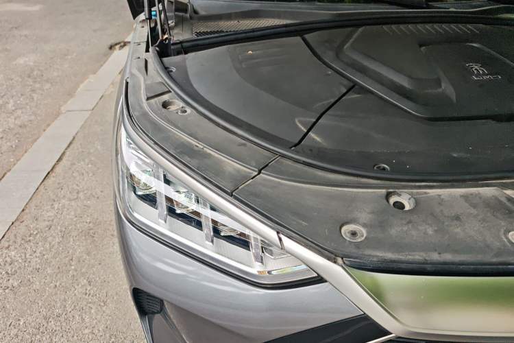 Used BYD Song PLUS New Energy 2021 DM-i 51KM Prestige Model Engine Bay Right