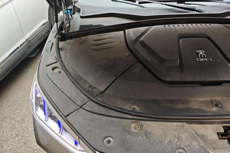 Used BYD Song PLUS New Energy 2021 DM-i 110KM Flagship Model Engine Bay Right