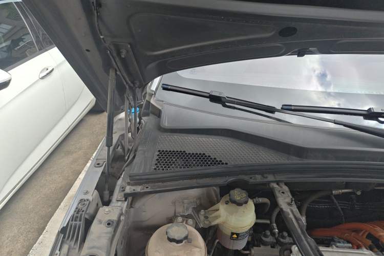 Used BYD Song PLUS New Energy 2021 EV Deluxe Model Engine Bay Right