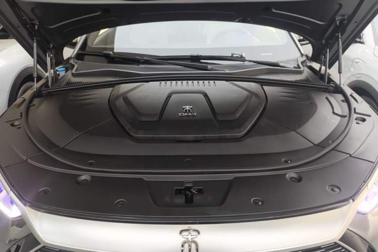 Used BYD Song PLUS New Energy 2021 DM-i 110KM Flagship Model Engine Bay