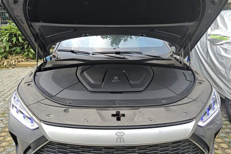 Used BYD Song PLUS New Energy 2021 DM-i 110KM Flagship Model Engine Bay