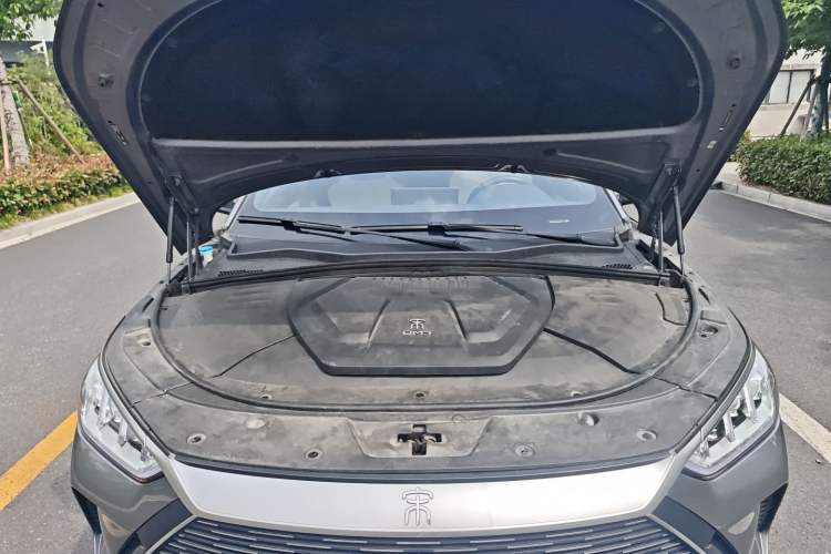 Used BYD Song PLUS New Energy 2021 DM-i 110KM Flagship PLUS Engine Bay