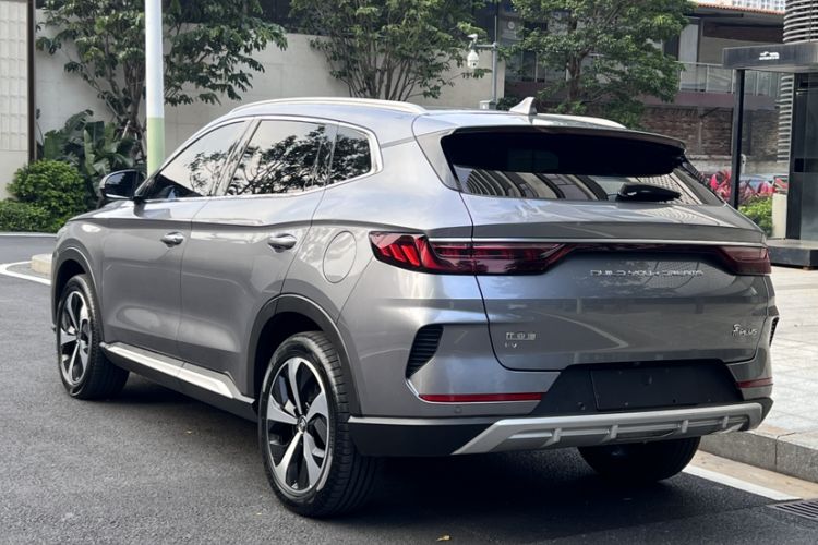 Used BYD Song PLUS New Energy 2021 EV Flagship Model Exterior 2