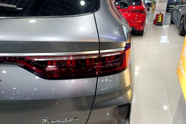 Used BYD Song PLUS New Energy 2021 DM-i 51KM Prestige Model Exterior 3