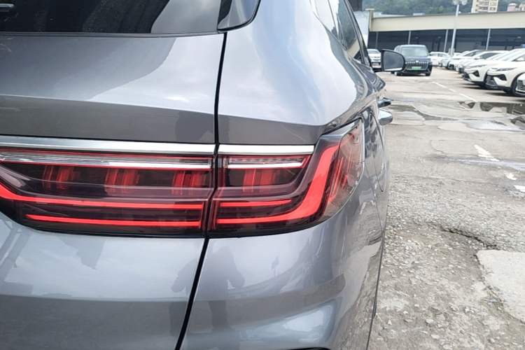 Used BYD Song PLUS New Energy 2021 DM-i 110KM Flagship PLUS Exterior 3