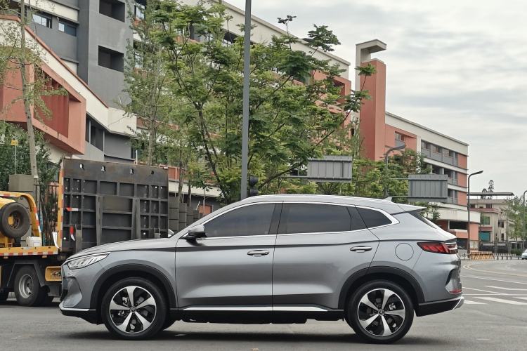 Used BYD Song PLUS New Energy 2021 DM-i 110KM Flagship PLUS Exterior 3