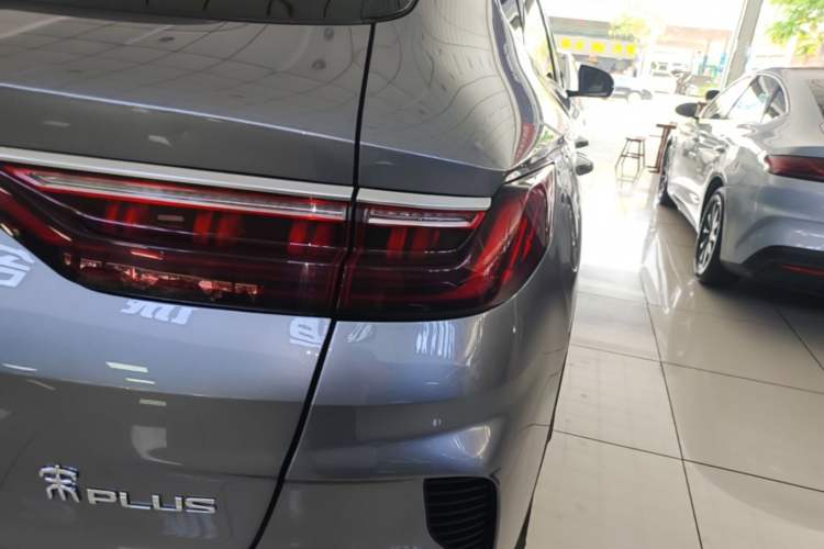 Used BYD Song PLUS New Energy 2021 EV Deluxe Model Exterior 3