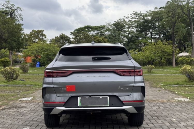 Used BYD Song PLUS New Energy 2021 DM-i 110KM Flagship Model Exterior 3