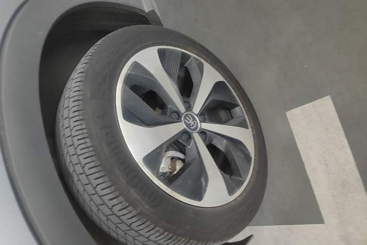 Used BYD Song PLUS New Energy 2021 EV Deluxe Model Exterior 4