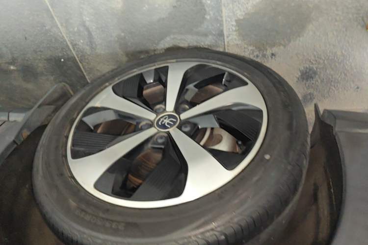 Used BYD Song PLUS New Energy 2021 DM-i 51KM Prestige Model Exterior 4