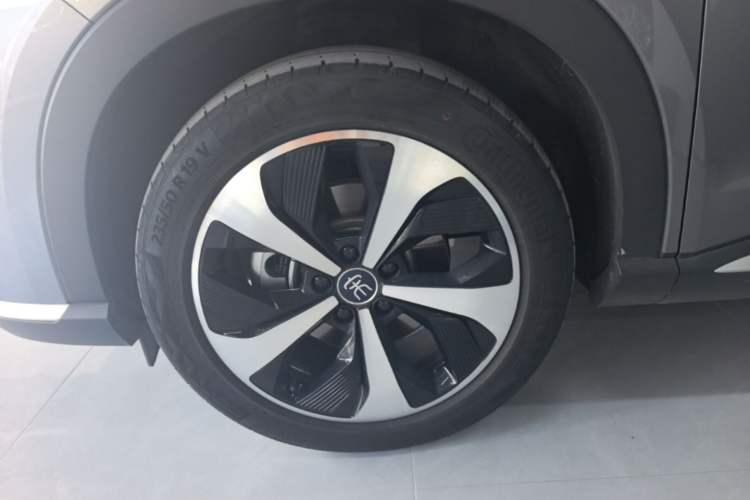 Used BYD Song PLUS New Energy 2021 DM-i 110KM Flagship PLUS 5G Edition Exterior 4