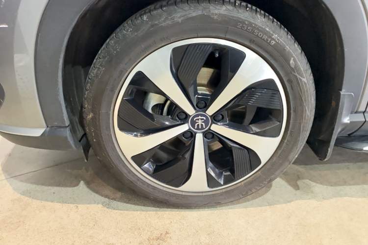 Used BYD Song PLUS New Energy 2021 DM-i 110KM Flagship Model Exterior 4