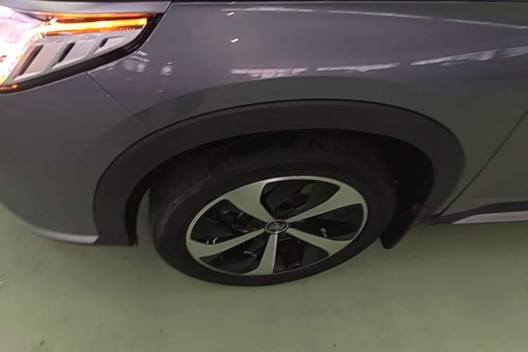 Used BYD Song PLUS New Energy 2021 DM-i 110KM Flagship PLUS Exterior 4