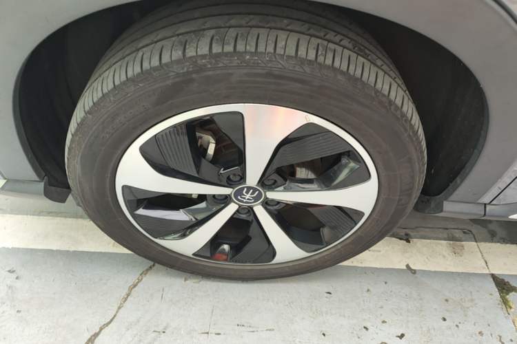 Used BYD Song PLUS New Energy 2021 DM-i 51KM Prestige Model Exterior 4