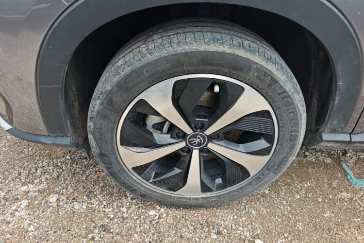 Used BYD Song PLUS New Energy 2021 EV Deluxe Model Exterior 4
