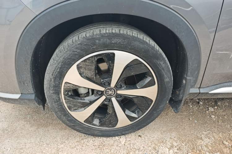 Used BYD Song PLUS New Energy 2021 DM-i 110KM Flagship Model Exterior 4