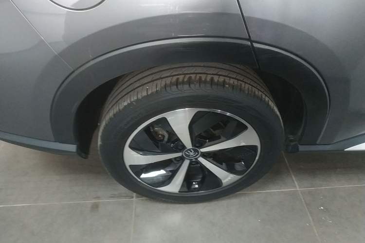 Used BYD Song PLUS New Energy 2021 DM-i 110KM Flagship Model Exterior 5
