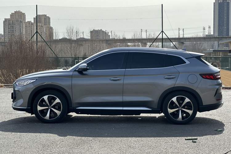 Used BYD Song PLUS New Energy 2021 DM-i 100KM Four-Wheel Drive Flagship PLUS Exterior 5