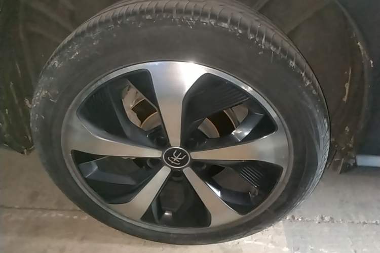 Used BYD Song PLUS New Energy 2021 EV Flagship Model Exterior 5