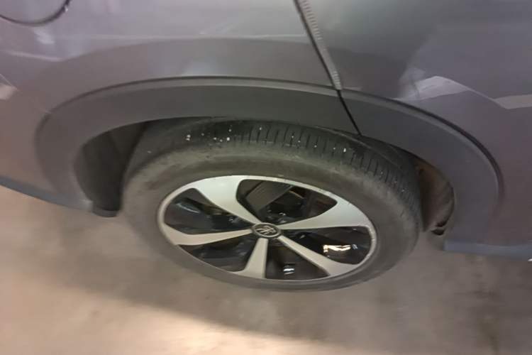 Used BYD Song PLUS New Energy 2021 EV Flagship Model Exterior 5