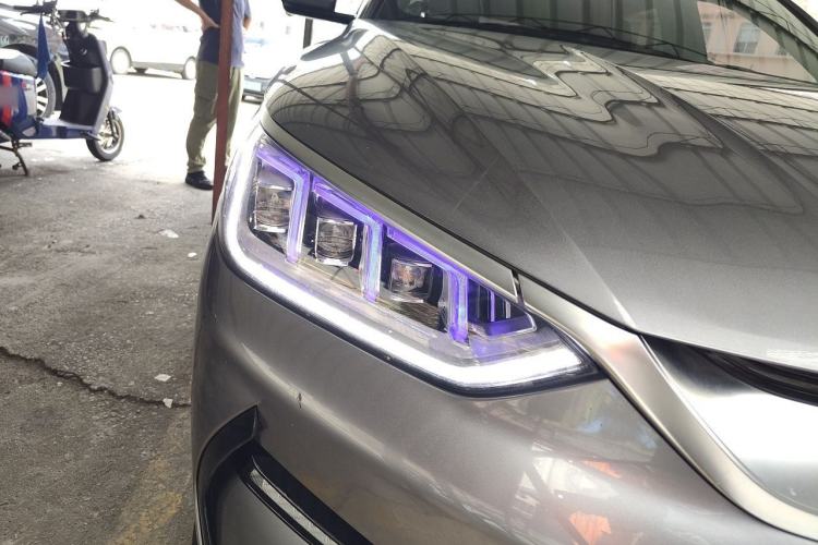Used BYD Song PLUS New Energy 2021 EV Deluxe Model Exterior 6