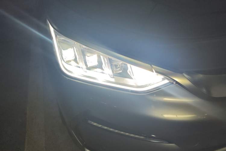Used BYD Song PLUS New Energy 2021 EV Flagship Model Exterior 6