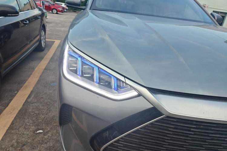 Used BYD Song PLUS New Energy 2021 DM-i 110KM Flagship Model Exterior 6
