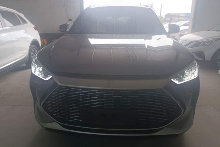 Used BYD Song PLUS New Energy 2021 DM-i 110KM Flagship Model Front
