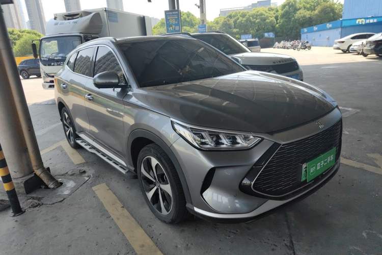 Used BYD Song PLUS New Energy 2021 DM-i 110KM Flagship PLUS Front Right 45 Deg