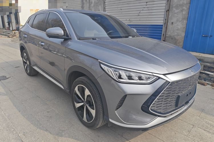 Used BYD Song PLUS New Energy 2021 DM-i 51KM Prestige Model Front Right 45 Deg