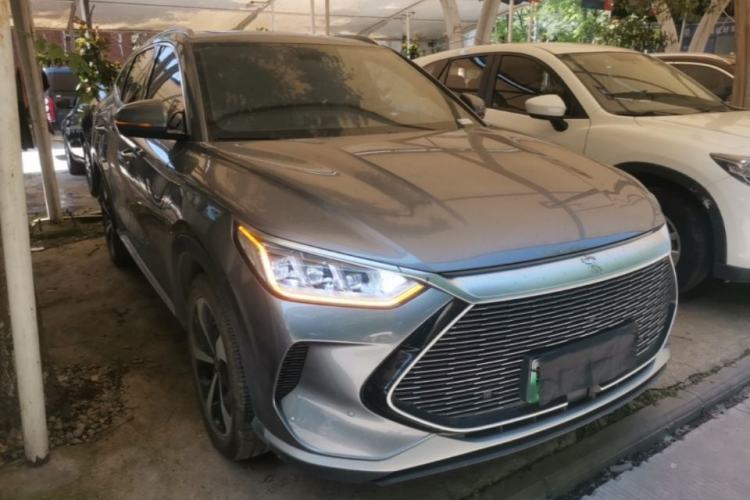 Used BYD Song PLUS New Energy 2021 DM-i 110KM Flagship PLUS Front Right 45 Deg