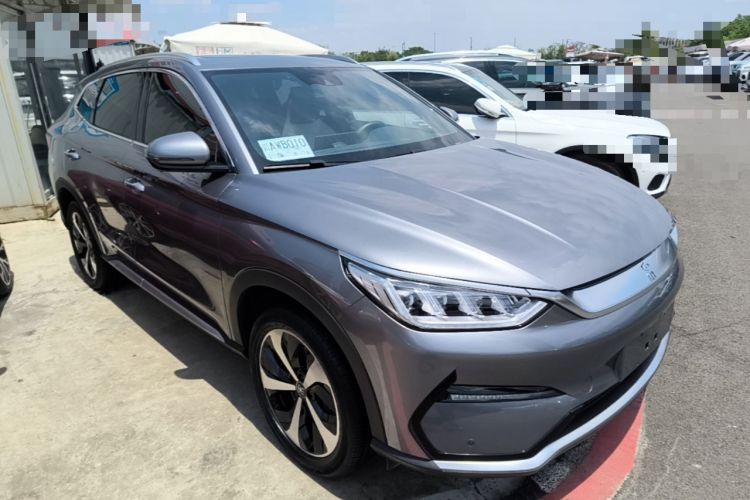 Used BYD Song PLUS New Energy 2021 EV Deluxe Model Front Right 45 Deg