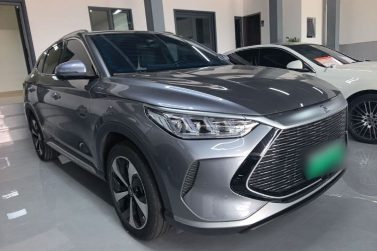 Used BYD Song PLUS New Energy 2021 DM-i 110KM Flagship PLUS 5G Edition Front Right 45 Deg