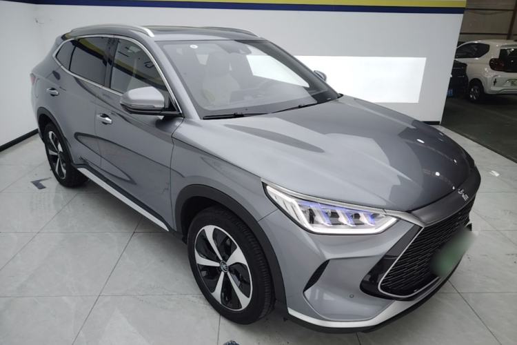 Used BYD Song PLUS New Energy 2021 DM-i 110KM Flagship Model Front Right 45 Deg