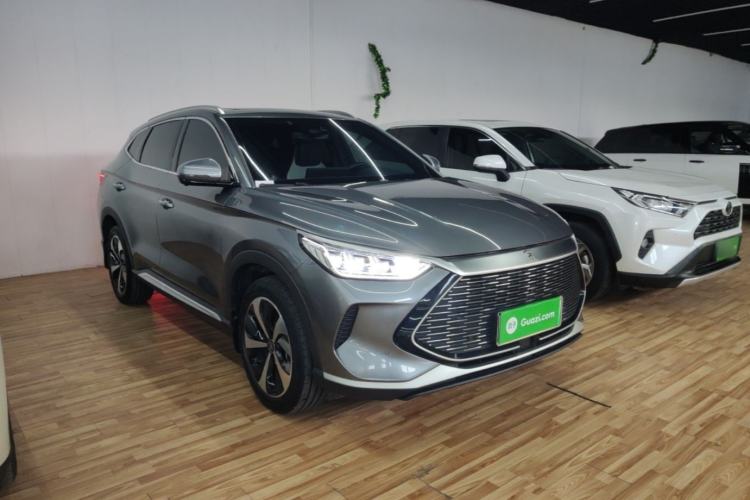 Used BYD Song PLUS New Energy 2021 DM-i 110KM Flagship PLUS 5G Edition Front Right 45 Deg