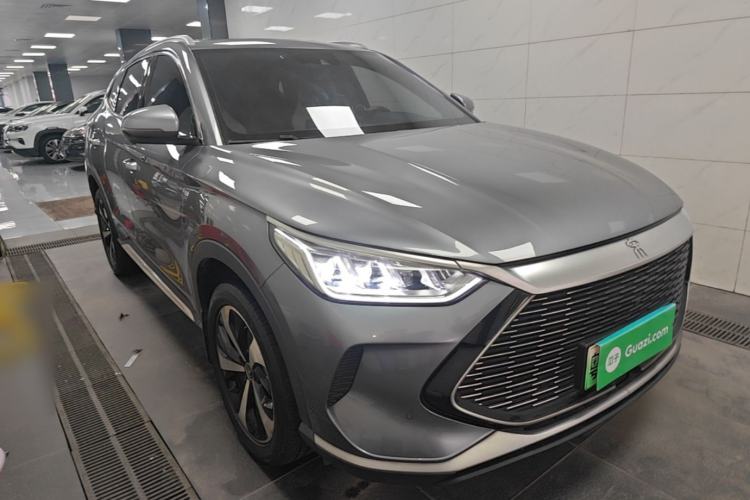 Used BYD Song PLUS New Energy 2021 DM-i 51KM Prestige Model Front Right 45 Deg
