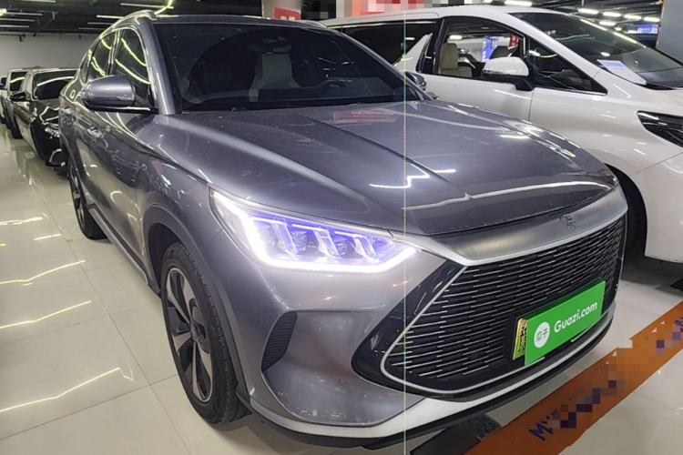 Used BYD Song PLUS New Energy 2021 DM-i 110KM Flagship PLUS 5G Edition Front Right 45 Deg