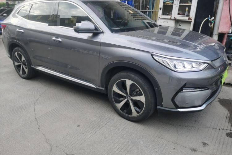 Used BYD Song PLUS New Energy 2021 EV Deluxe Model Front Right 45 Deg