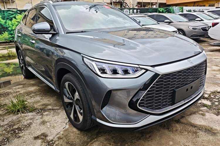 Used BYD Song PLUS New Energy 2021 DM-i 110KM Flagship Model Front Right 45 Deg