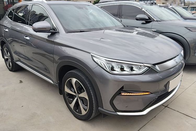 Used BYD Song PLUS New Energy 2021 EV Deluxe Model Front Right 45 Deg
