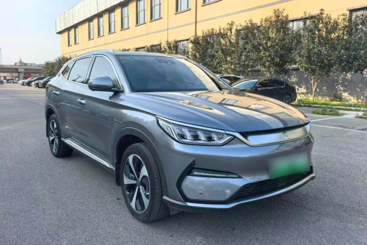 Used BYD Song PLUS New Energy 2021 EV Deluxe Model Front Right 45 Deg