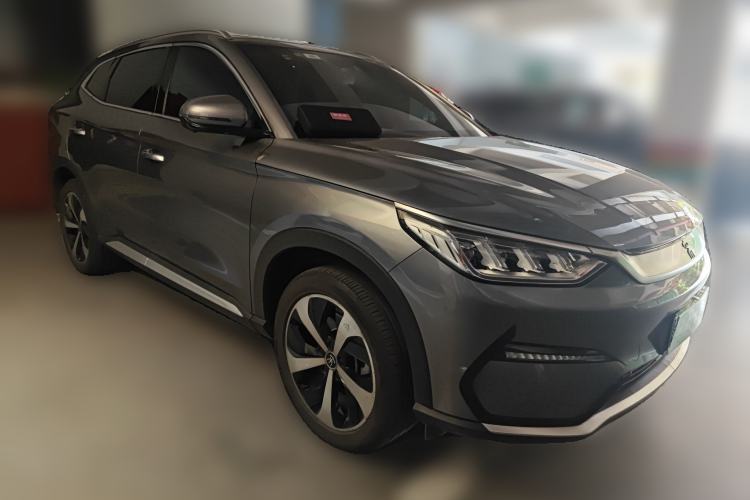 Used BYD Song PLUS New Energy 2021 EV Deluxe Model Front Right 45 Deg