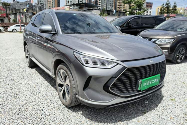 Used BYD Song PLUS New Energy 2021 DM-i 51KM Prestige Model Front Right 45 Deg