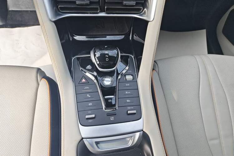 Used BYD Song PLUS New Energy 2021 DM-i 51KM Prestige Model Gear Lever