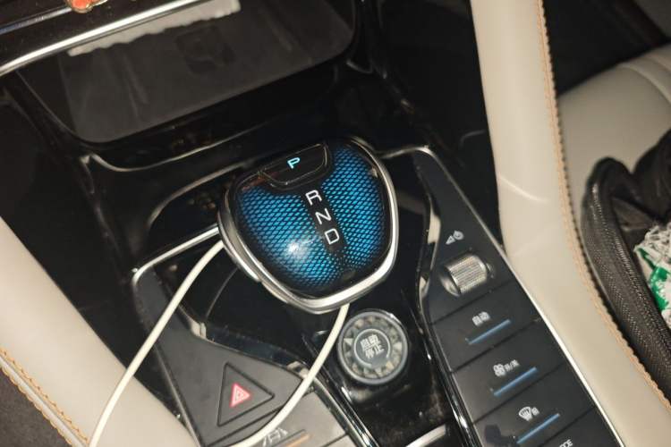 Used BYD Song PLUS New Energy 2021 DM-i 110KM Flagship PLUS Gear Lever