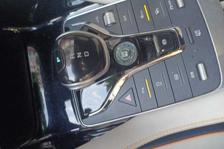 Used BYD Song PLUS New Energy 2021 EV Deluxe Model Gear Lever